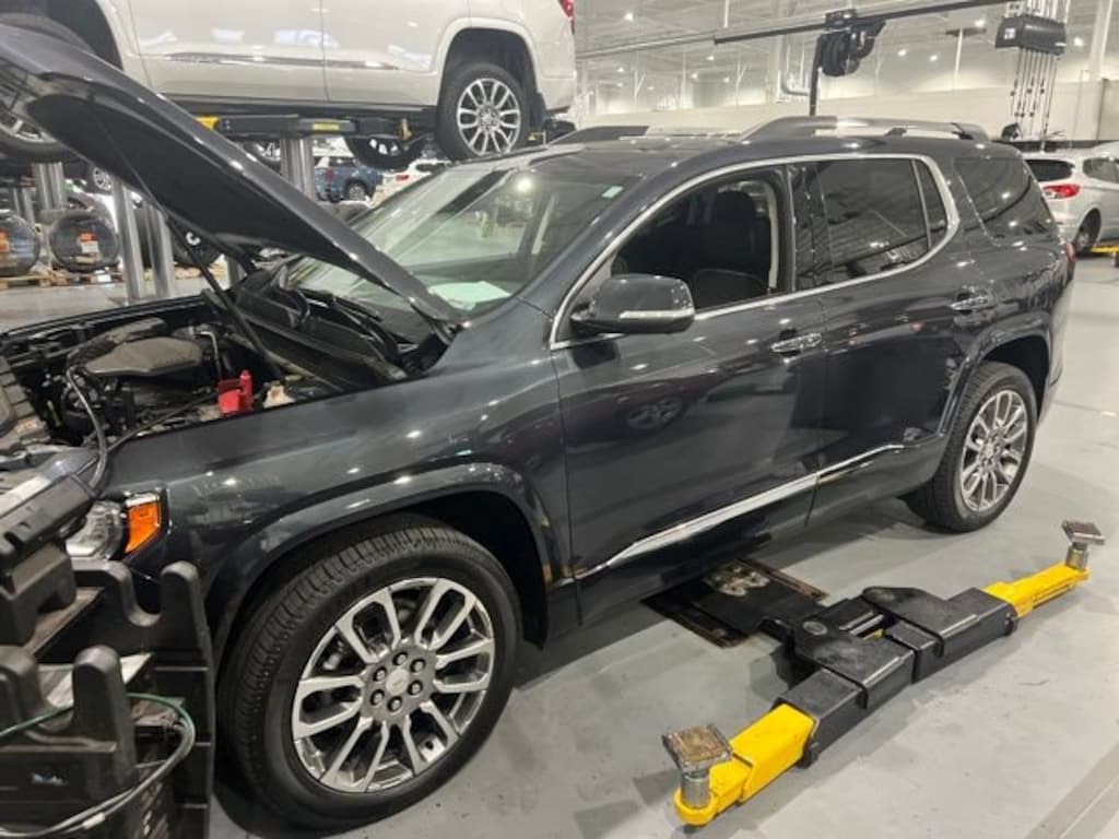 Used 2022 GMC Acadia Denali SUV