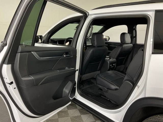 2026 GMC Acadia Elevation - Photo 38