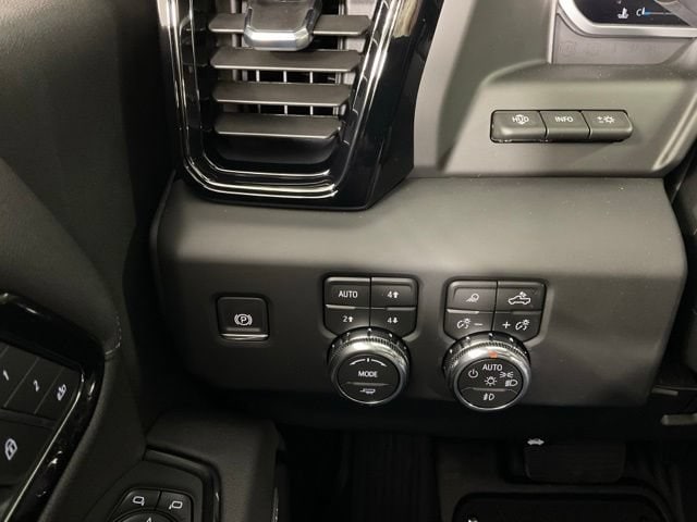 2026 GMC Sierra 2500HD AT4 - Photo 25
