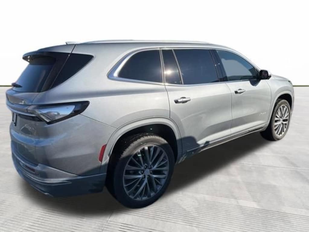 Used 2025 Buick Enclave Avenir SUV