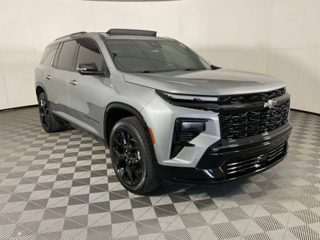 Used 2024 Chevrolet Traverse RS SUV