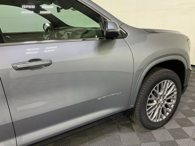 2026 GMC Acadia Denali - Photo 8