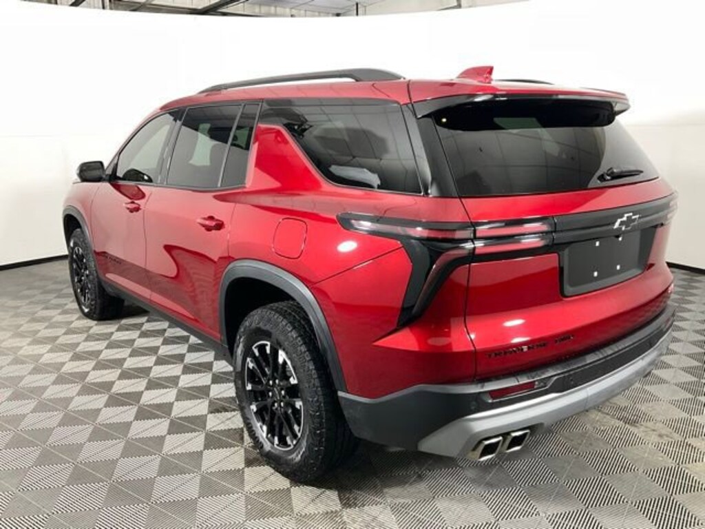 Used 2024 Chevrolet Traverse Z71 SUV