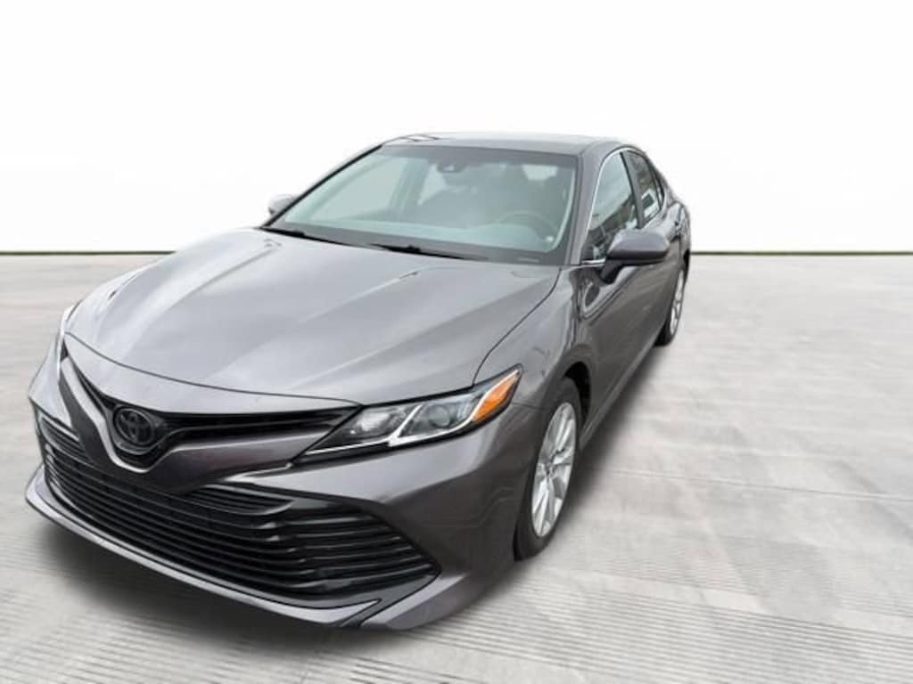 Used 2018 Toyota Camry LE