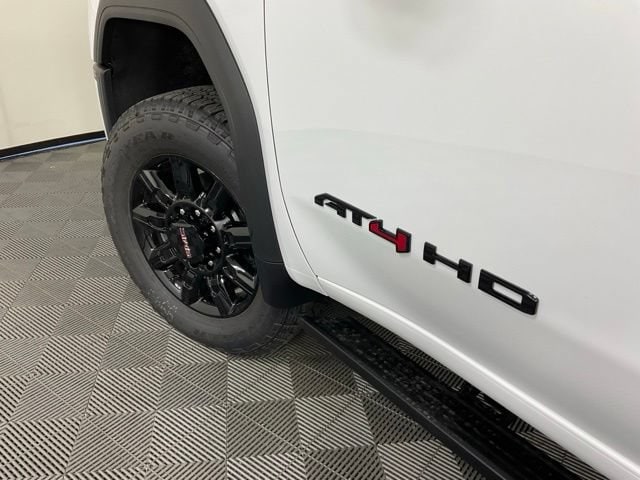 2026 GMC Sierra 2500HD AT4 - Photo 43