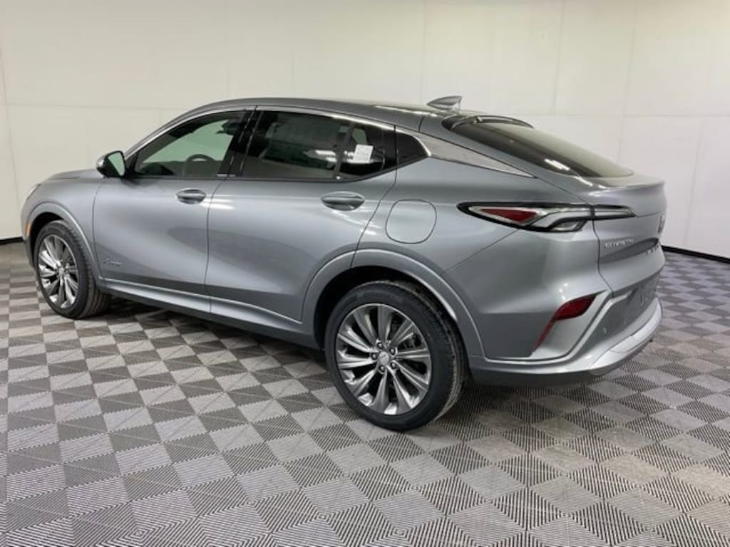 New 2026 Buick Envista Avenir SUV