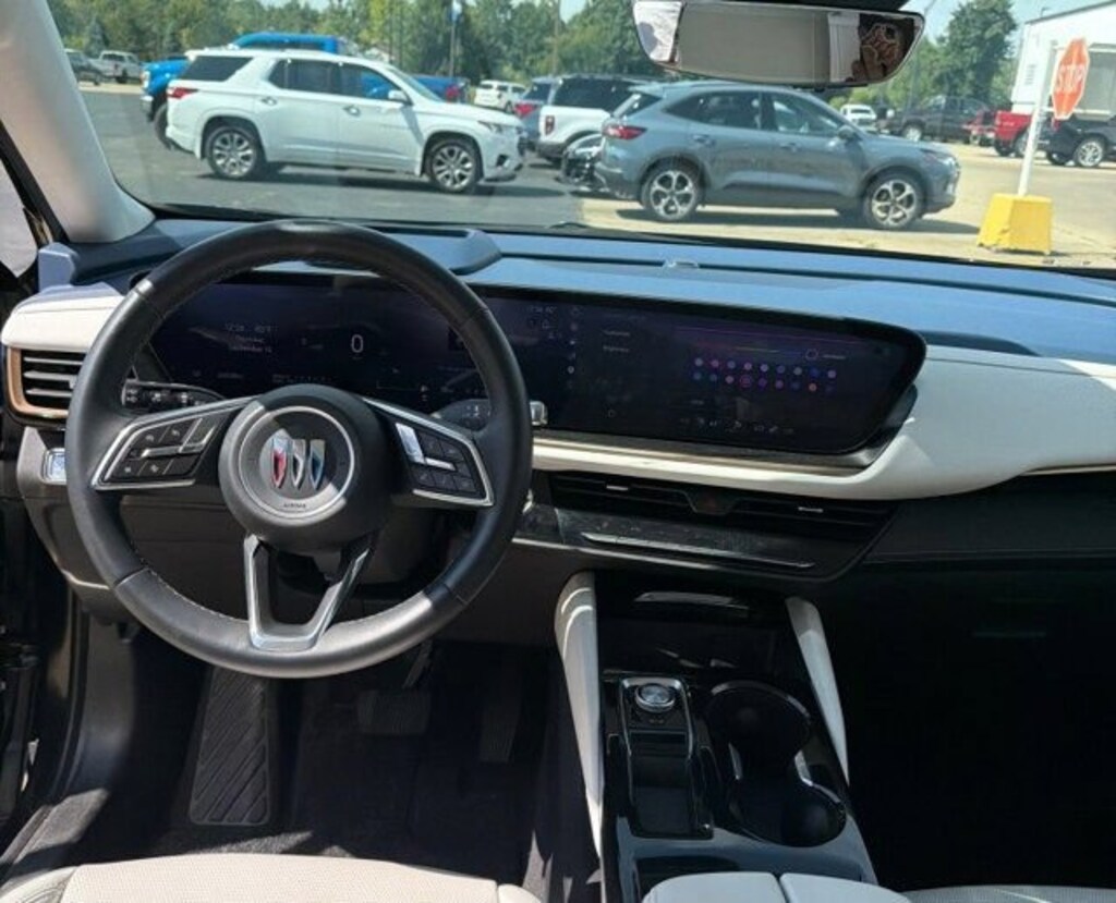 Used 2024 Buick Envision Avenir SUV