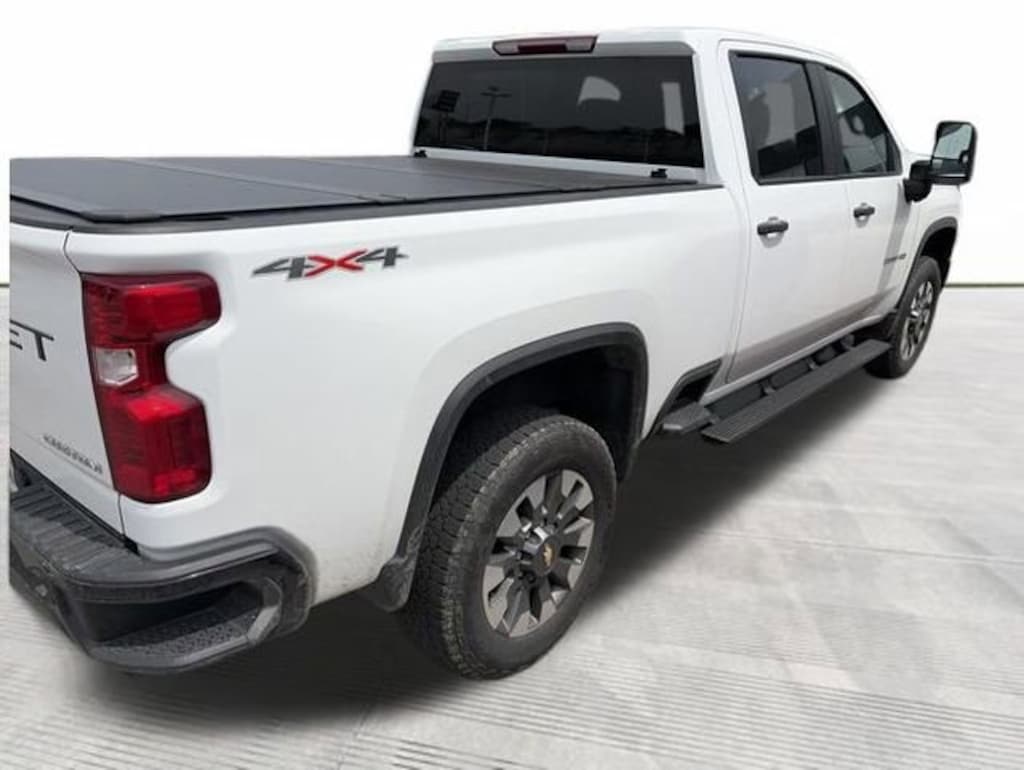 Used 2024 Chevrolet Silverado 2500 HD Custom Truck