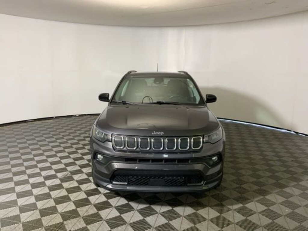 Used 2022 Jeep Compass Latitude Lux