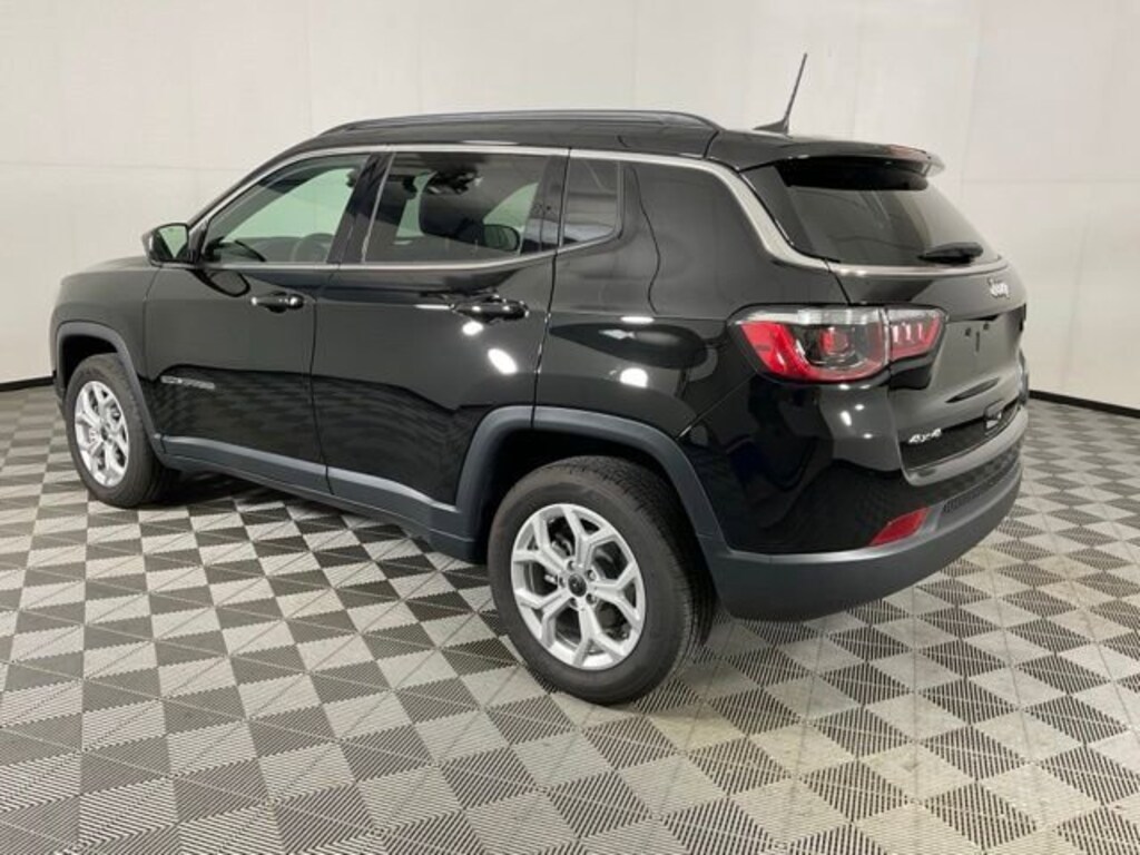 Used 2026 Jeep Compass Latitude
