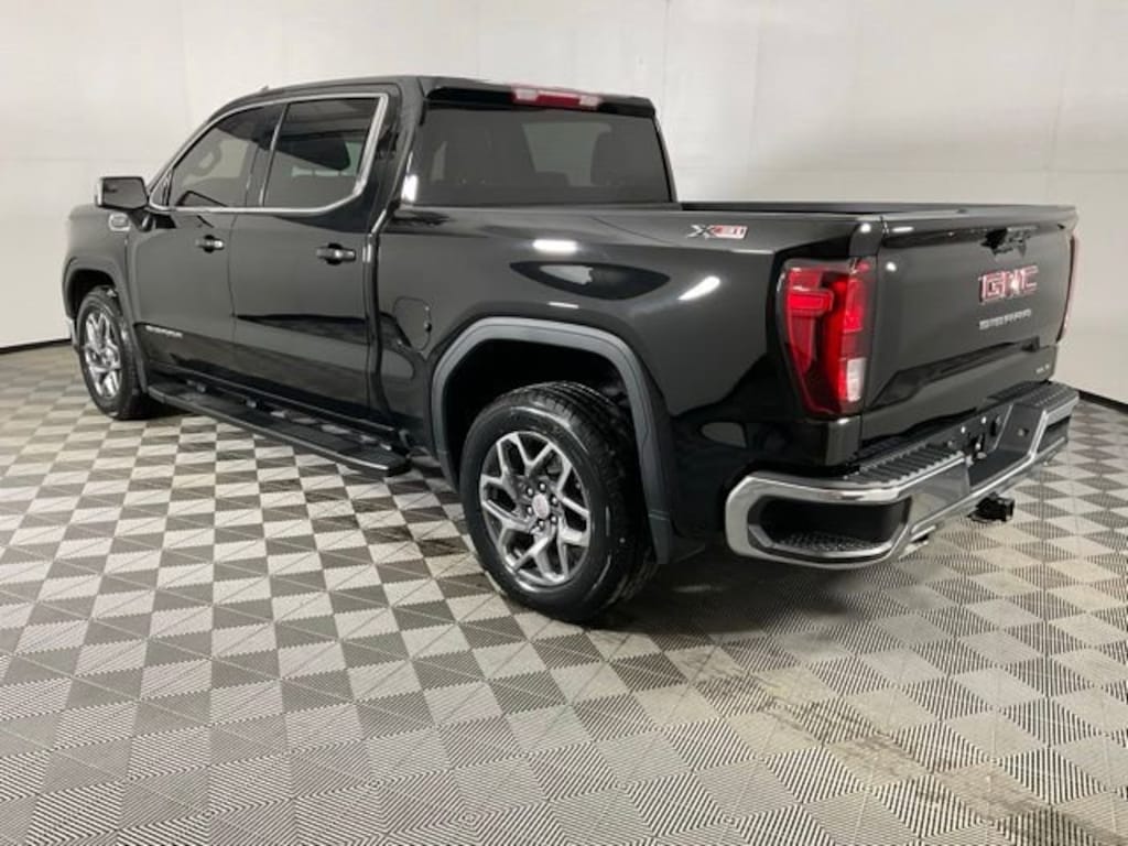 Used 2023 GMC Sierra 1500 SLE Truck