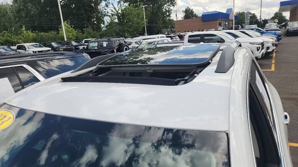 Used 2023 GMC Acadia Denali SUV