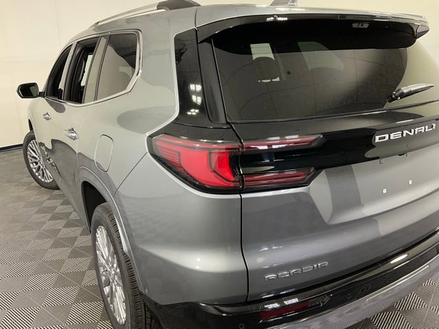 2026 GMC Acadia Denali - Photo 35