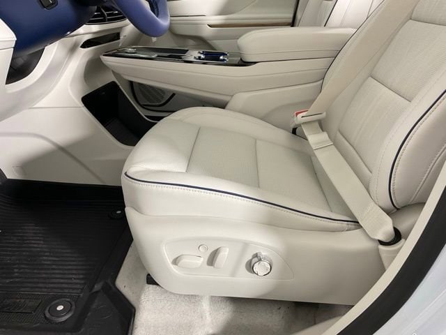 2026 Buick Enclave Avenir - Photo 32
