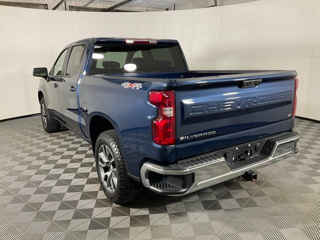 2023 Chevrolet Silverado 1500 LT photo 3