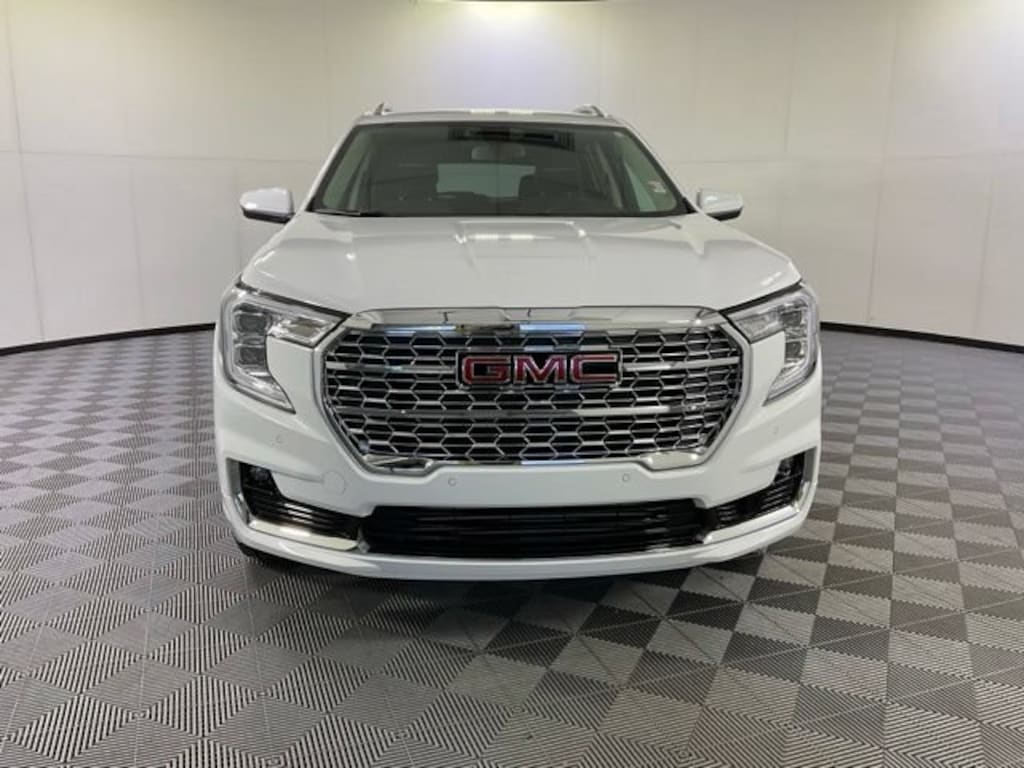 Used 2023 GMC Terrain Denali SUV