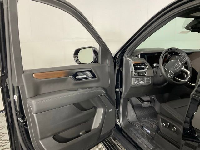 2026 GMC Yukon XL Denali - Photo 27