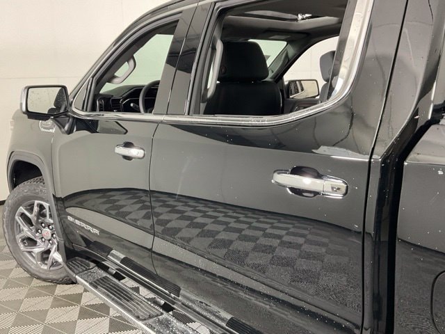 2026 GMC Sierra 1500 SLT - Photo 37