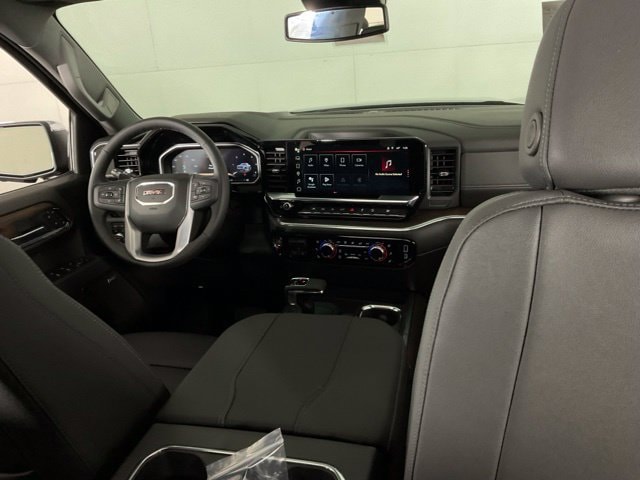 2026 GMC Sierra 1500 SLT - Photo 16