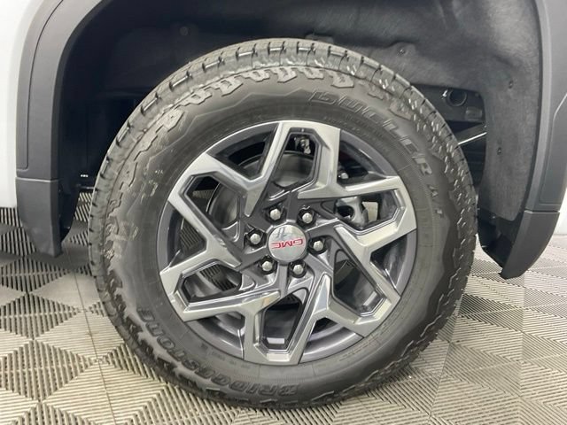 2026 GMC Sierra 1500 SLT - Photo 40