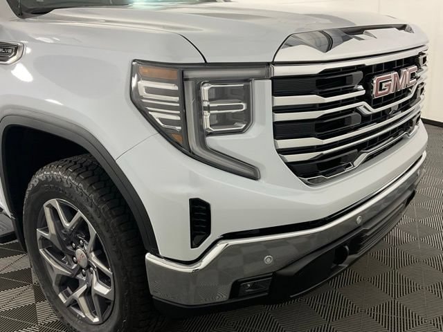 2026 GMC Sierra 1500 SLT - Photo 9