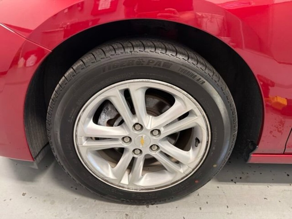 Used 2017 Chevrolet Cruze LT Car