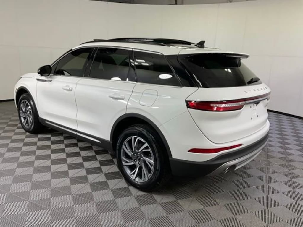Used 2025 Lincoln Corsair Premiere