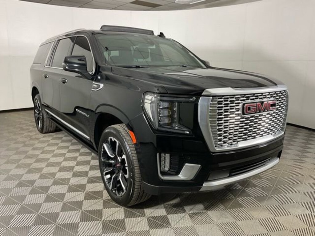 Used 2022 GMC Yukon XL Denali SUV