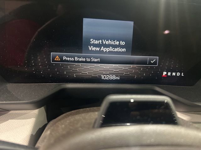 2024 Gmc Acadia Denali photo 2
