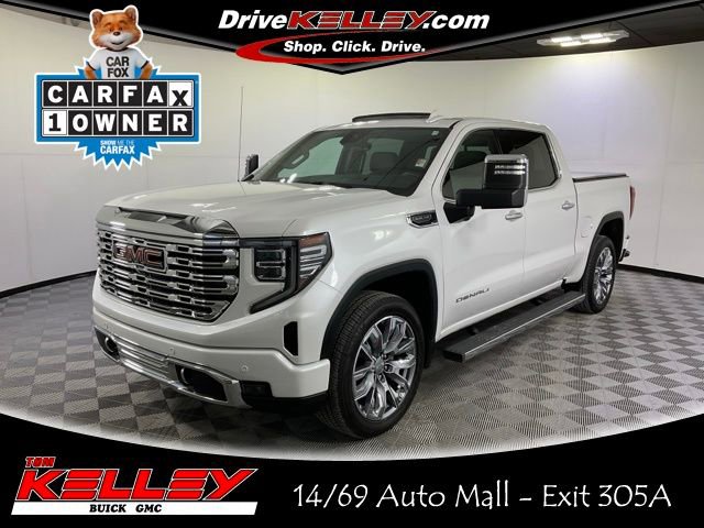 2024 GMC Sierra Denali's photo