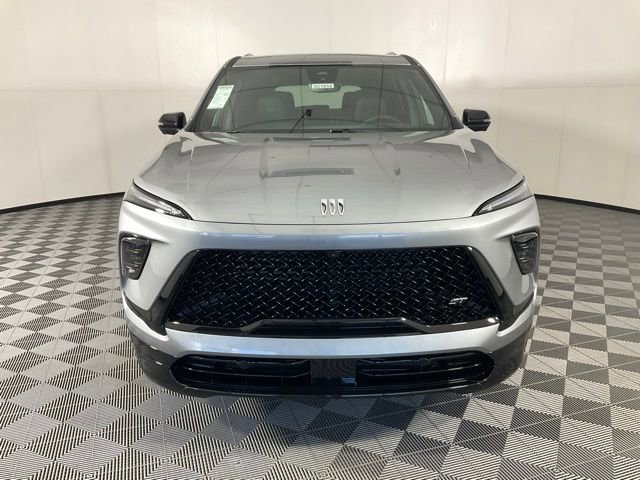 2026 Buick Enclave Sport Touring photo 2