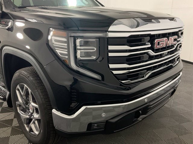 2026 GMC Sierra 1500 SLT - Photo 10