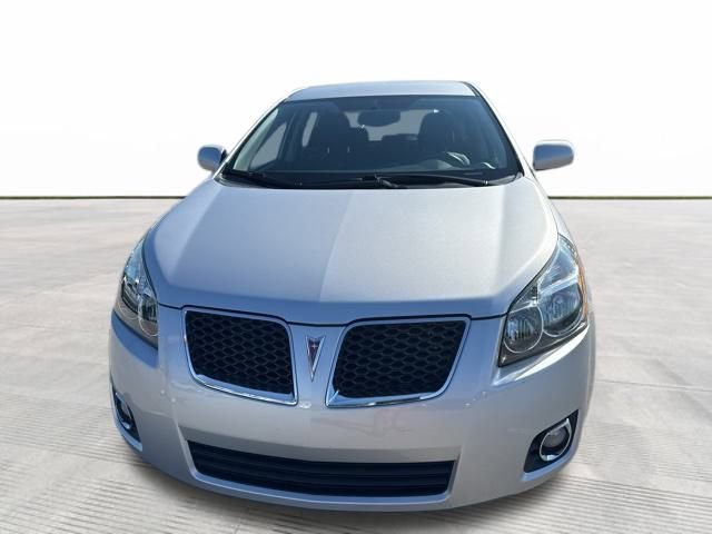2009 Pontiac Vibe Base photo 2