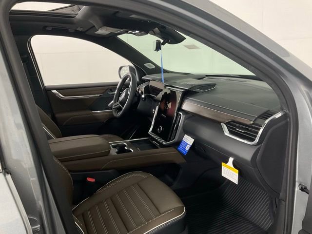 2026 GMC Acadia Denali Ultimate - Photo 31