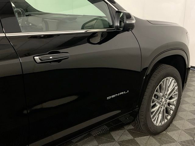 2026 GMC Acadia Denali - Photo 8