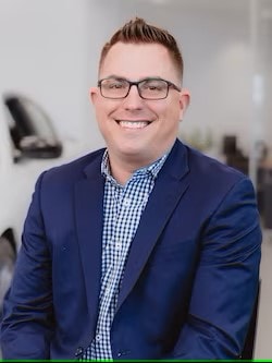 Staff member Nathan Hughes from eed885de91ce