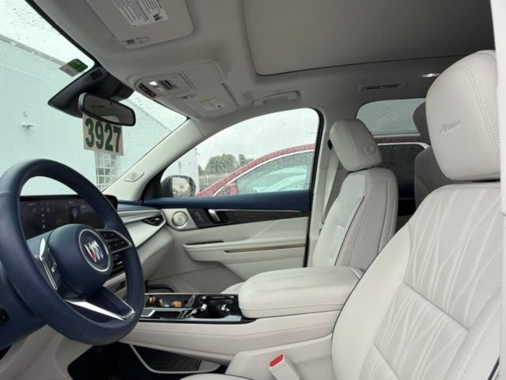 Used 2025 Buick Enclave Avenir SUV