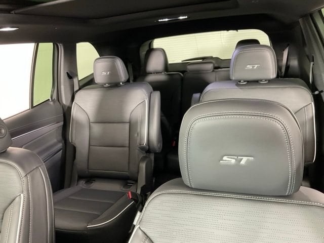 2026 Buick Enclave Sport Touring - Photo 38
