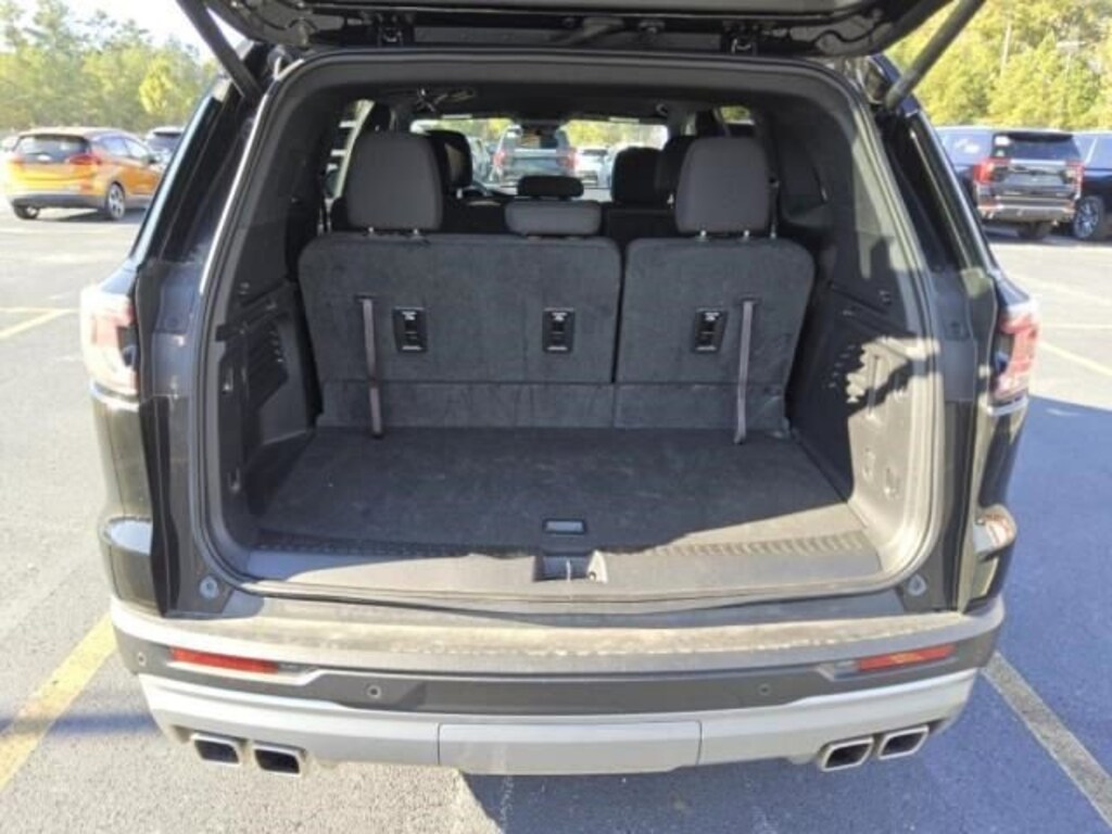 Used 2025 GMC Acadia Elevation SUV