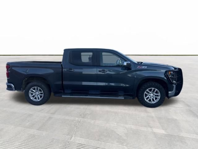2020 Chevrolet Silverado 1500 LT photo 2