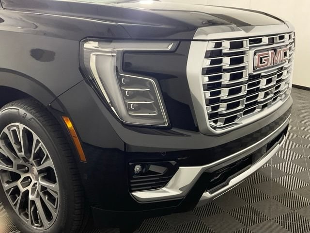 2026 GMC Yukon XL Denali - Photo 10