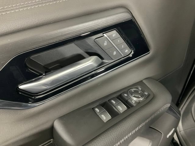 2026 GMC Yukon XL Denali - Photo 28
