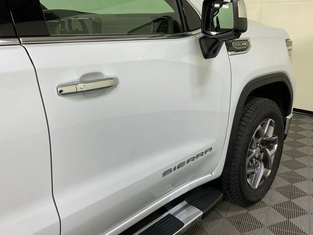 2026 GMC Sierra 1500 SLT - Photo 9