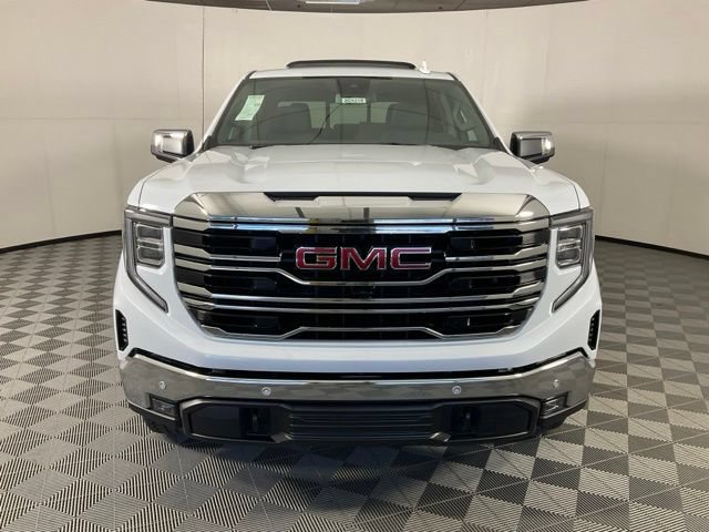 2026 GMC Sierra 1500 SLT - Photo 2