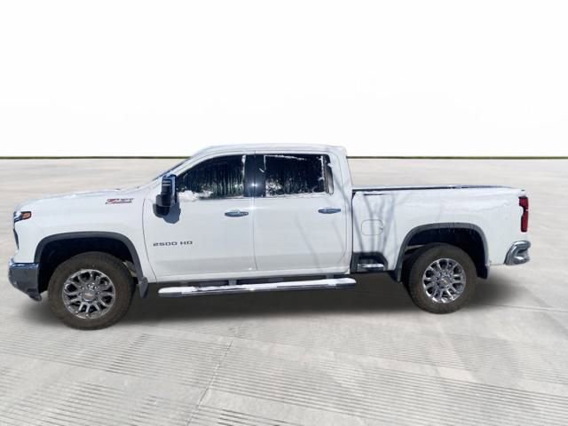 2025 Chevrolet Silverado 2500HD LTZ photo 3