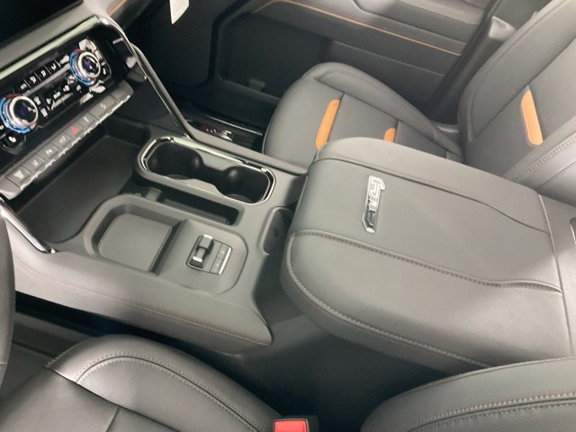2026 GMC Sierra 2500HD AT4 - Photo 23