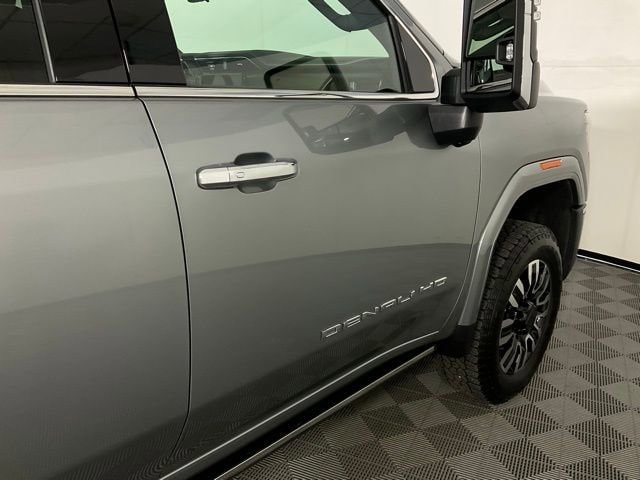 2025 GMC Sierra 3500HD Denali Ultimate - Photo 9