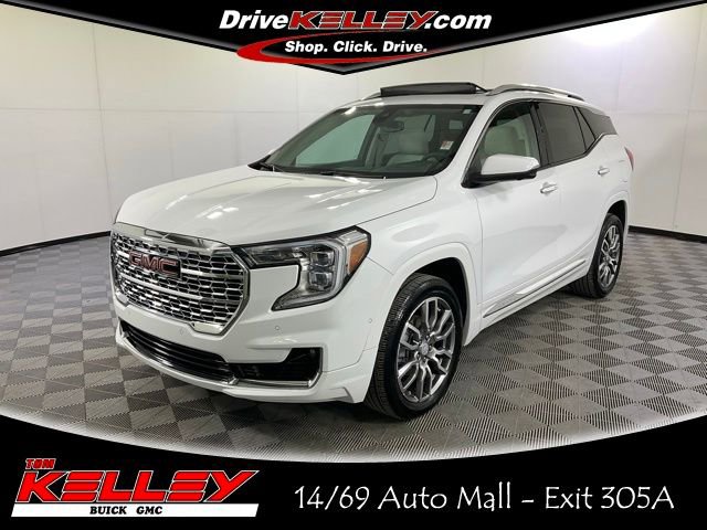 2024 GMC Terrain Denali's photo