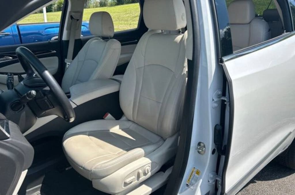 Used 2023 Buick Enclave Essence SUV