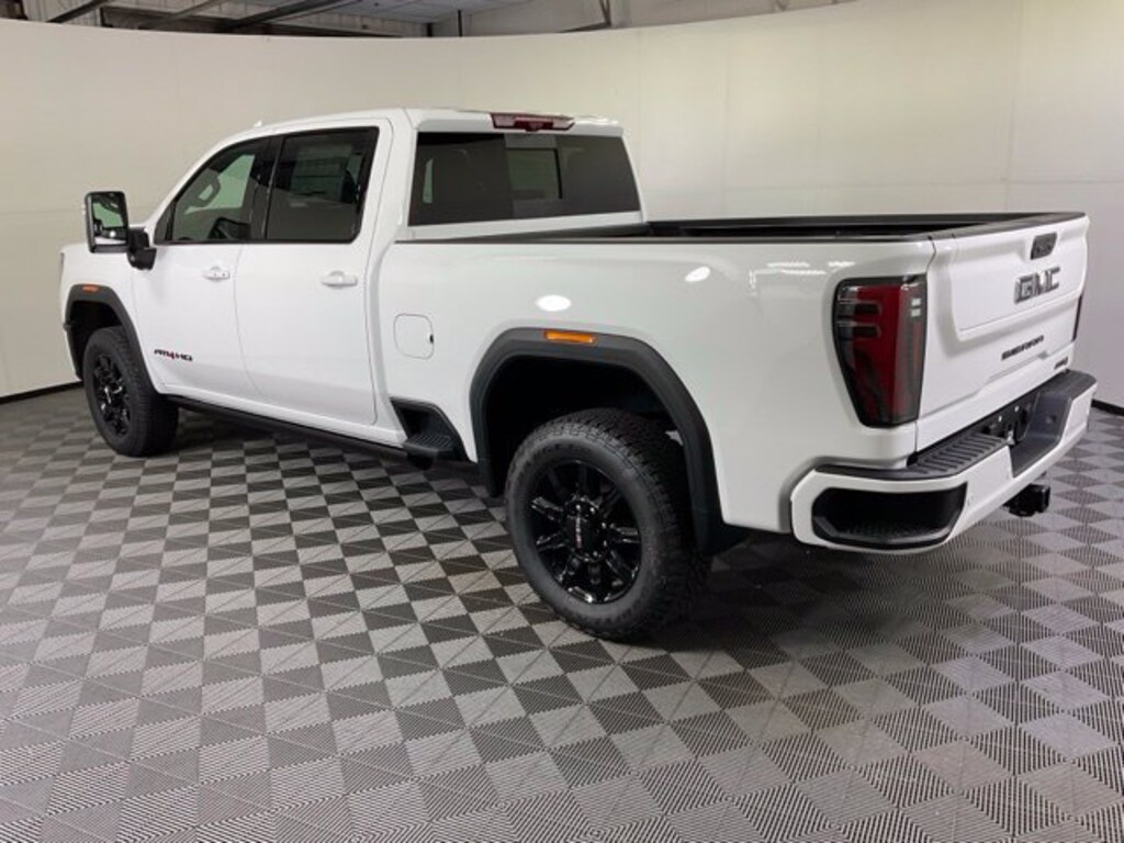 New 2026 GMC Sierra 2500 HD AT4 Truck